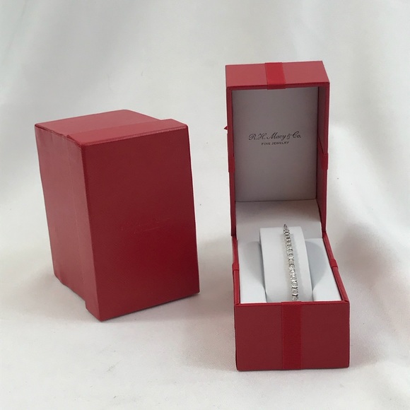 Macy & Co Diamond Bracelet 1/2 CT Bolo Bracelet - Picture 3 of 8